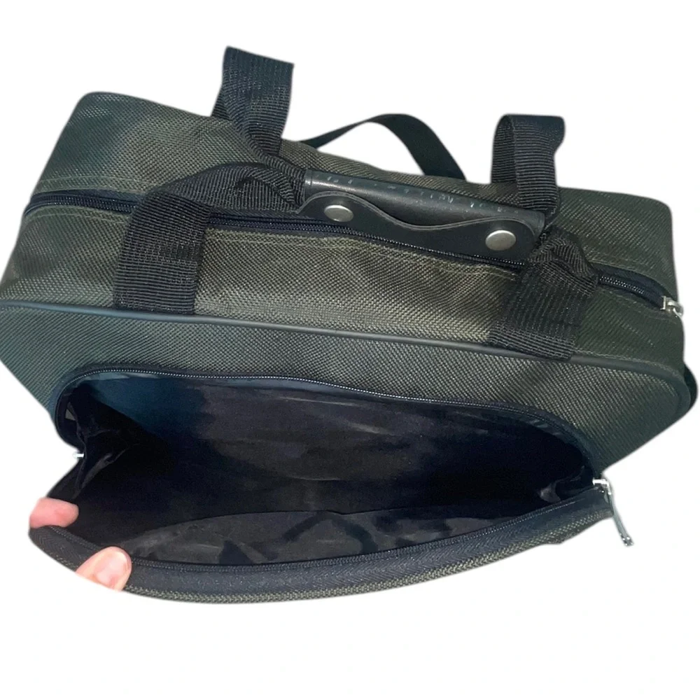 Dockers Carryon Green Adjustable Strap Bag